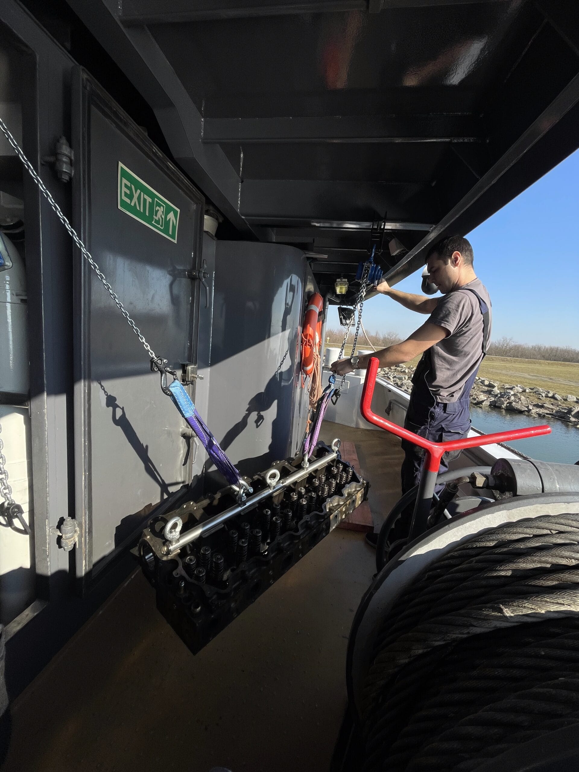 CAT Marine Engine Overhaul